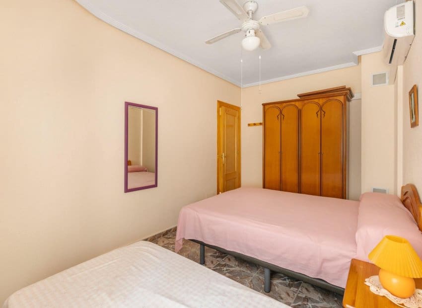 4 bedroom Townhouse for sale in Los Alcazares - € 219,900 (Ref: 9523409)