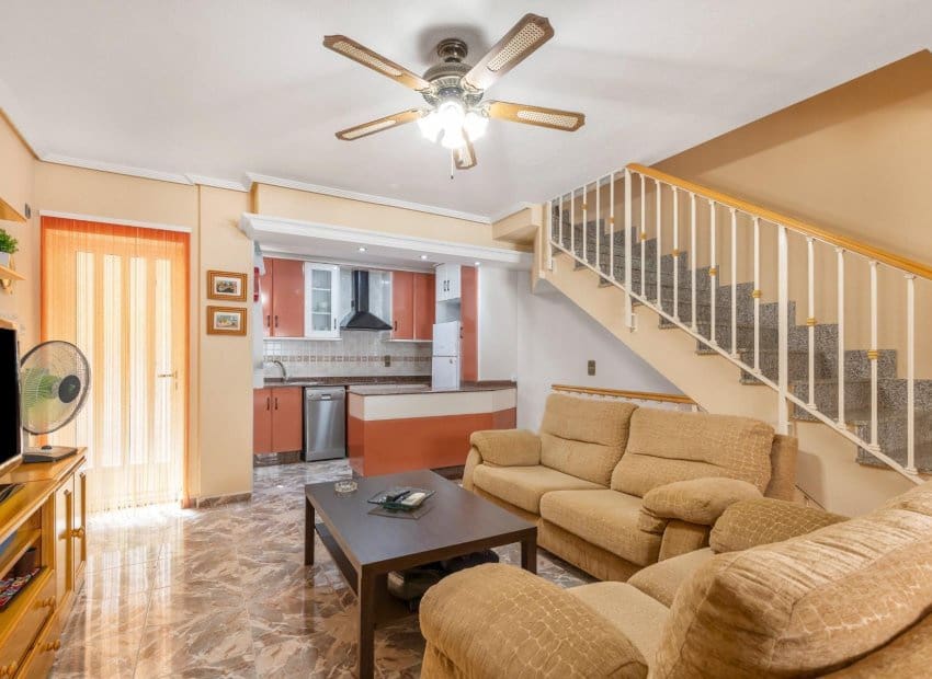 4 bedroom Townhouse for sale in Los Alcazares - € 219,900 (Ref: 9523409)