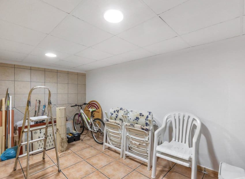 4 bedroom Townhouse for sale in Los Alcazares - € 219,900 (Ref: 9523409)