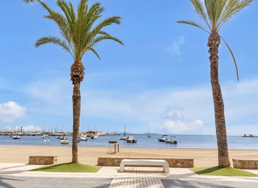 4 bedroom Townhouse for sale in Los Alcazares - € 219,900 (Ref: 9523409)