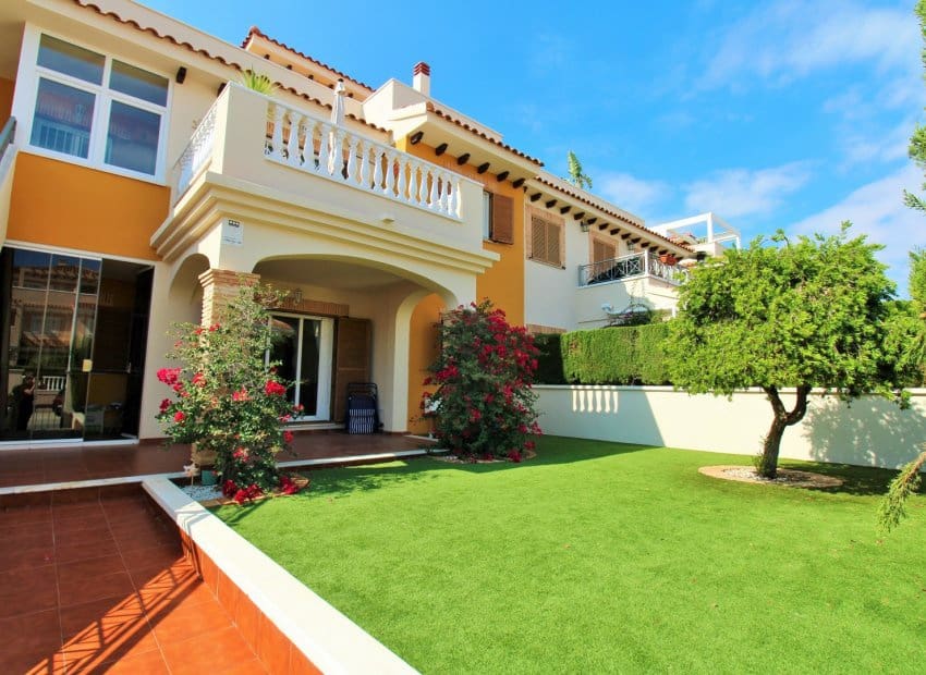 2 bedroom Apartment for sale in Playa Flamenca with pool - € 215,000 (Ref: 9523410)