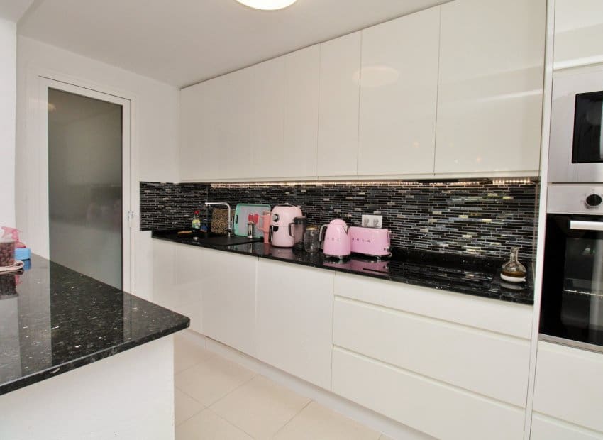 2 bedroom Apartment for sale in Playa Flamenca with pool - € 215,000 (Ref: 9523410)