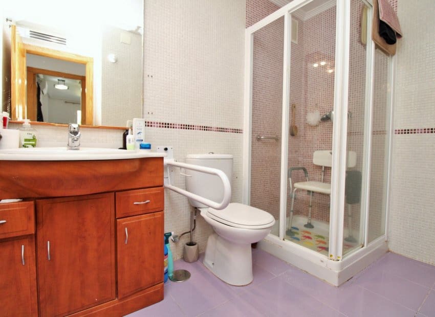 2 bedroom Apartment for sale in Playa Flamenca with pool - € 215,000 (Ref: 9523410)