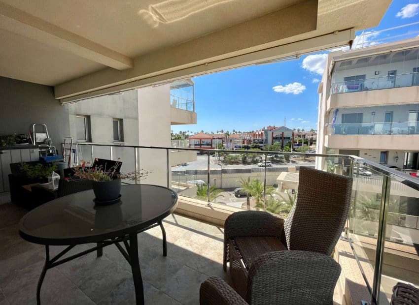 2 sovrum Lägenhet till salu i Orihuela Costa med pool - 215 000 € (Ref: 9523411)