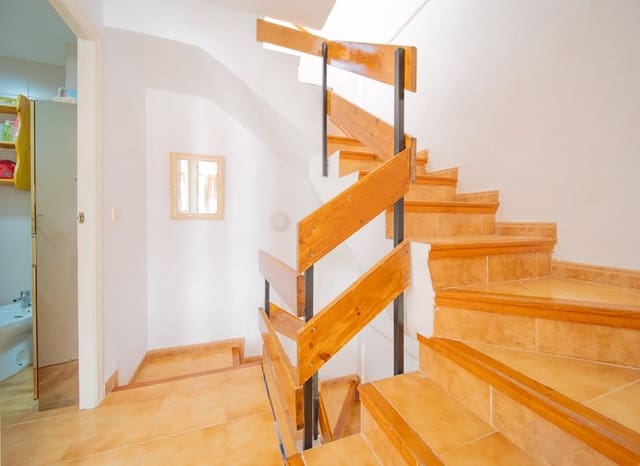 4 camera da letto Casa in vendita in Los Europeos, Torrevieja con piscina - 209.900 € (Rif: 9523413)