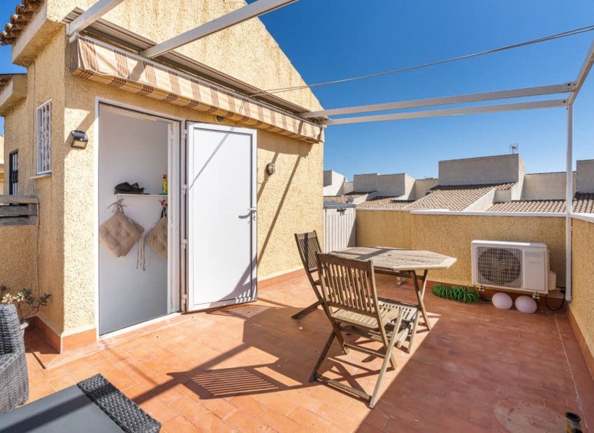 2 Zimmer Haus zu verkaufen in Gran Alacant mit Pool - 209.000 € (Ref: 9523414)