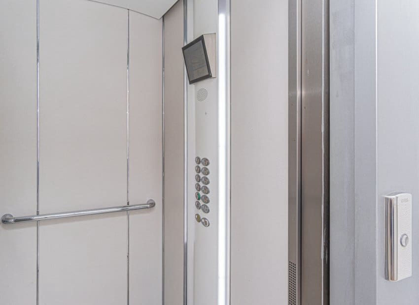 2 bedroom Apartment for sale in Dehesa de Campoamor with pool - € 199,000 (Ref: 9523417)