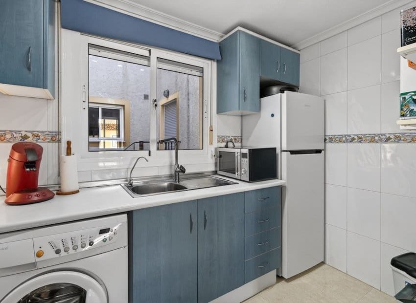 3 bedroom Apartment for sale in Gran Alacant with pool - € 199,000 (Ref: 9523418)