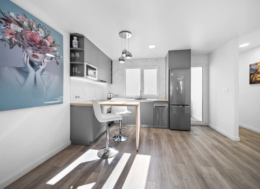 3 bedroom Apartment for sale in Torrevieja - € 195,000 (Ref: 9523420)