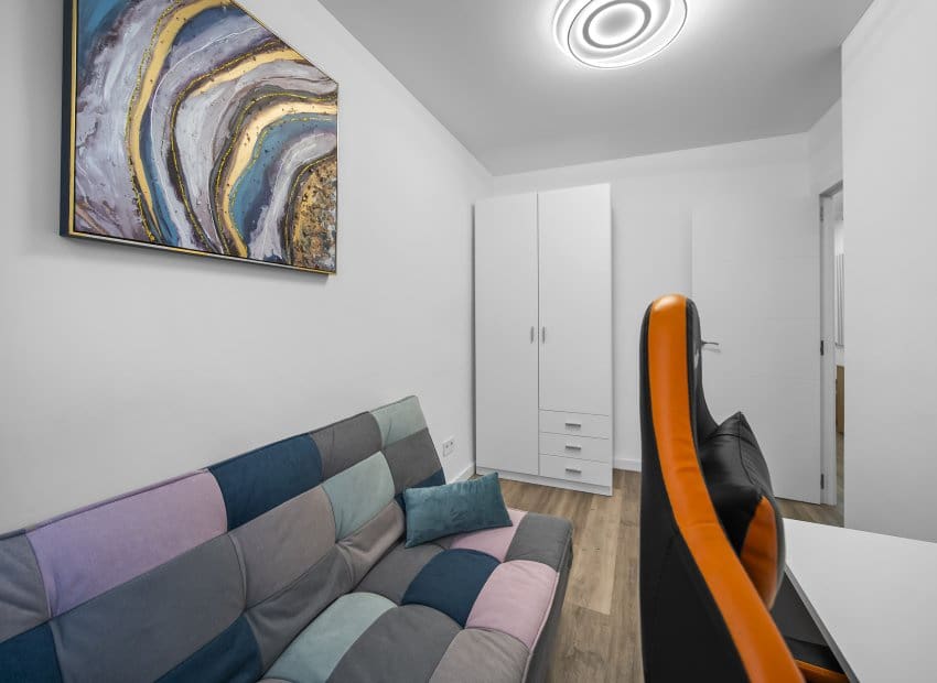 3 bedroom Apartment for sale in Torrevieja - € 195,000 (Ref: 9523420)