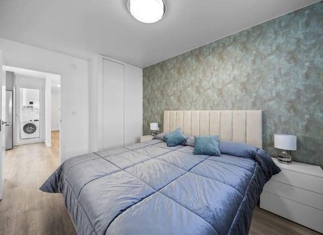 3 bedroom Apartment for sale in Centro, Torrevieja - € 195,000 (Ref: 9523420)