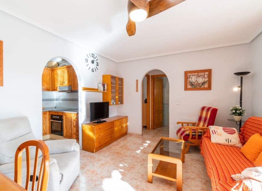 Casa de 2 habitaciones en Playa Flamenca en venta con piscina - 189.000 € (Ref: 9523423)