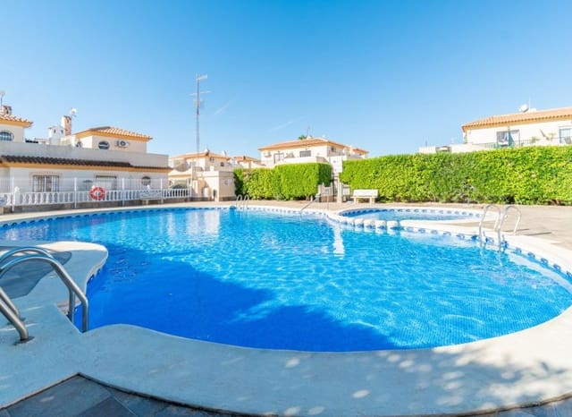 Casa de 2 habitaciones en Playa Flamenca, Orihuela en venta con piscina - 189.000 € (Ref: 9523423)