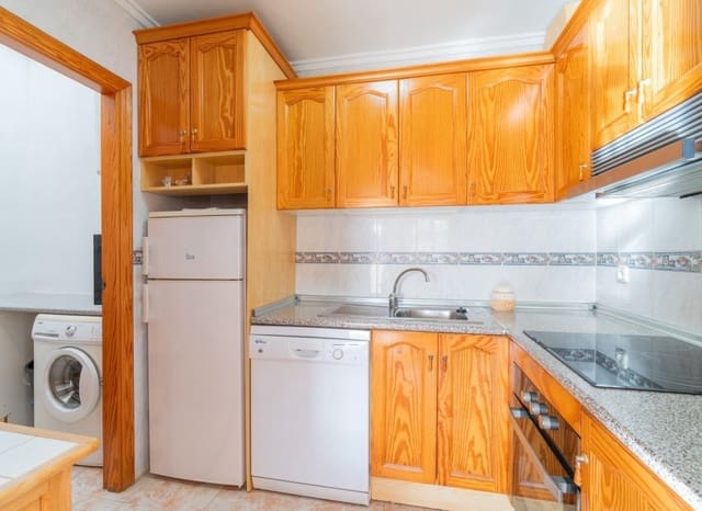 Casa de 2 habitaciones en Playa Flamenca, Orihuela en venta con piscina - 189.000 € (Ref: 9523423)