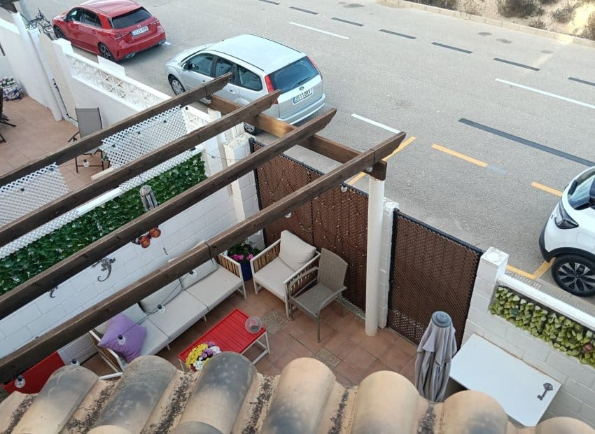 3 bedroom Villa for sale in Los Montesinos with pool - € 188,000 (Ref: 9523425)