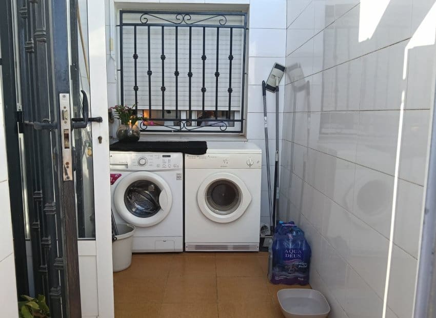 2 slaapkamer Appartement te koop in Los Montesinos met zwembad - € 169.900 (Ref: 9523431)