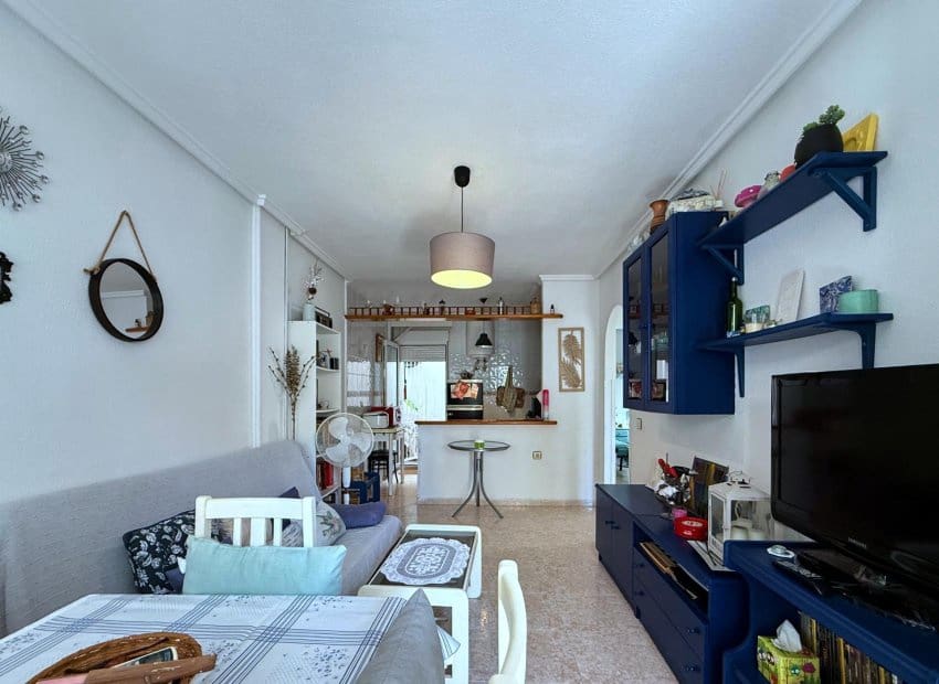 2 sypialnia Apartament na sprzedaż w Torrevieja z basenem - 164 300 € (Ref: 9523436)