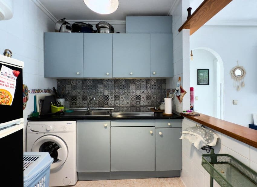 2 sypialnia Apartament na sprzedaż w Torrevieja z basenem - 164 300 € (Ref: 9523436)