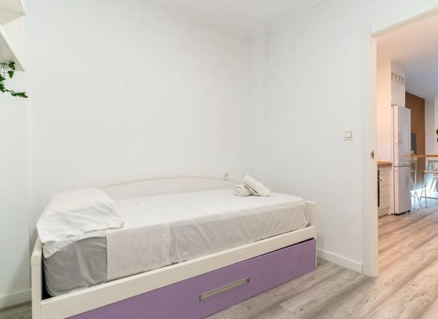 3 soveværelse Strandlejlighed til salg i Gran Alacant, Santa Pola med swimmingpool - € 162.000 (Ref: 9523439)