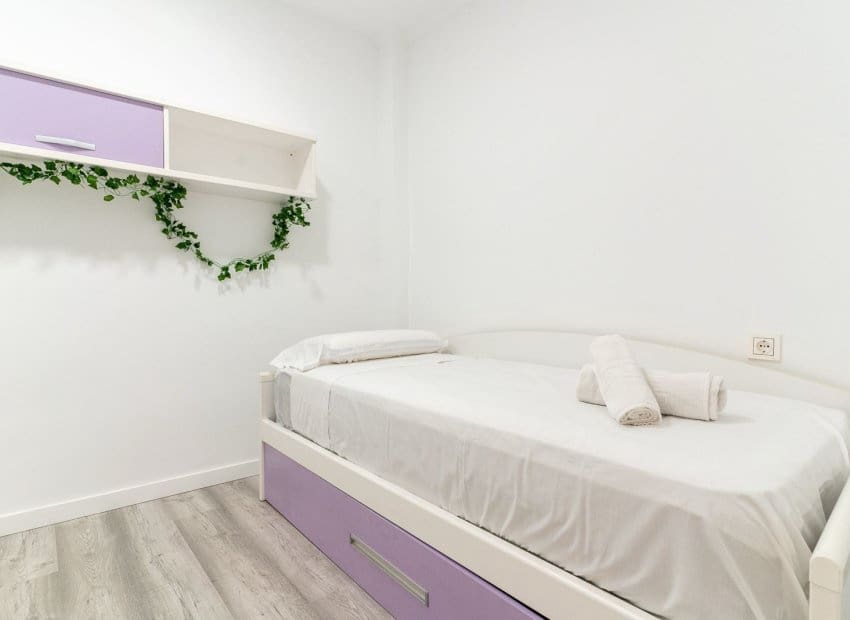 3 bedroom Beach Apartment for sale in Gran Alacant with pool - € 162,000 (Ref: 9523439)