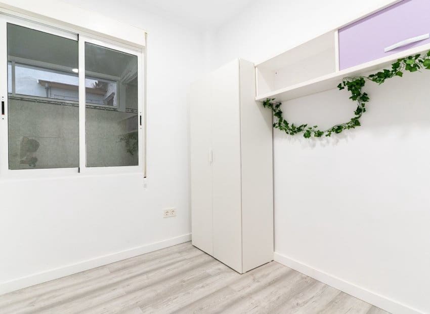 3 bedroom Beach Apartment for sale in Gran Alacant with pool - € 162,000 (Ref: 9523439)