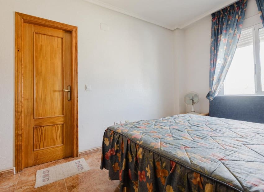 3 bedroom Apartment for sale in Torrevieja - € 159,500 (Ref: 9523443)