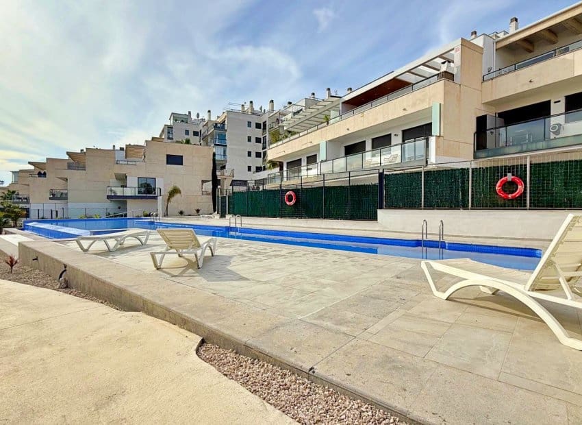 2 soverom Penthouse til salgs i Campoamor - € 299 000 (Ref: 9524653)