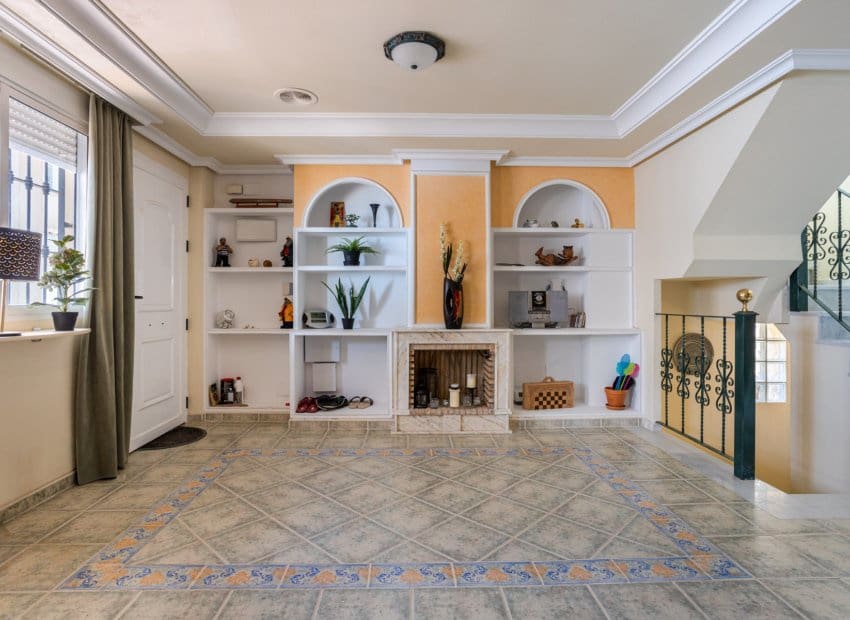 2 slaapkamer Halfvrijstaande villa te koop in Guardamar del Segura met zwembad - € 299.900 (Ref: 9524656)