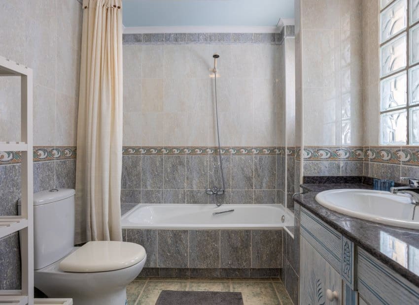 2 slaapkamer Halfvrijstaande villa te koop in Guardamar del Segura met zwembad - € 299.900 (Ref: 9524656)