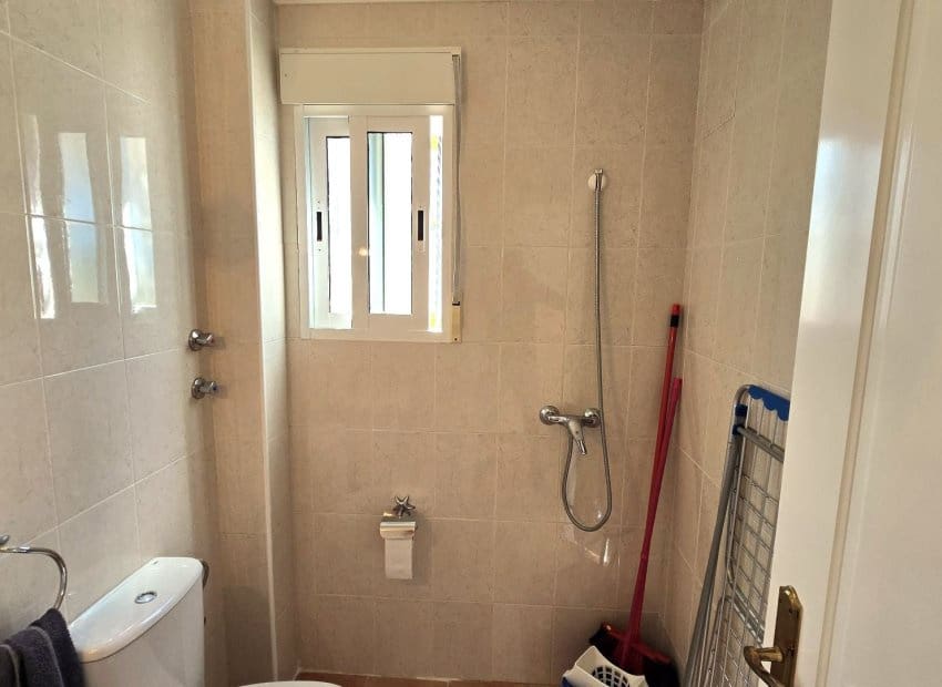 3 sypialnia Willa na sprzedaż w Orihuela Costa z basenem - 299 500 € (Ref: 9524657)