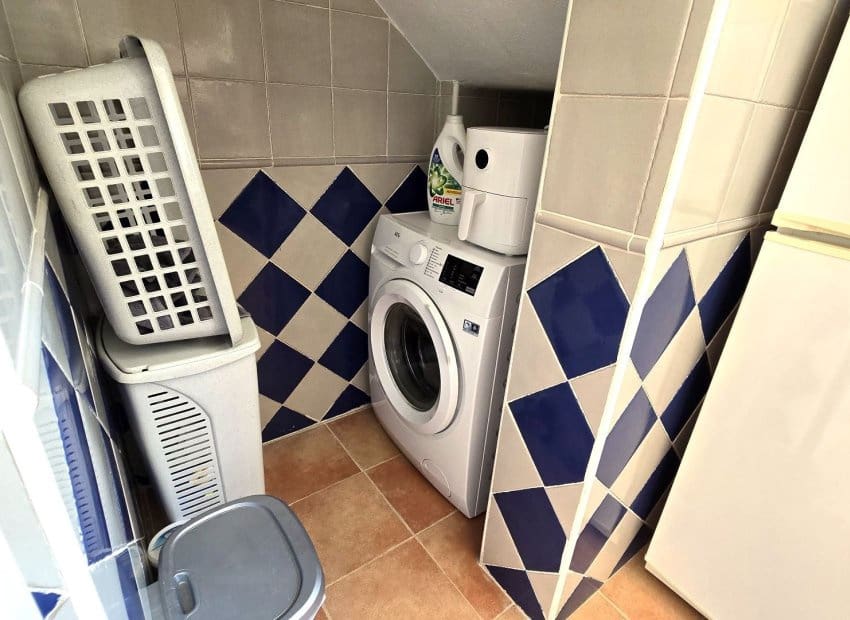 3 sypialnia Willa na sprzedaż w Orihuela Costa z basenem - 299 500 € (Ref: 9524657)