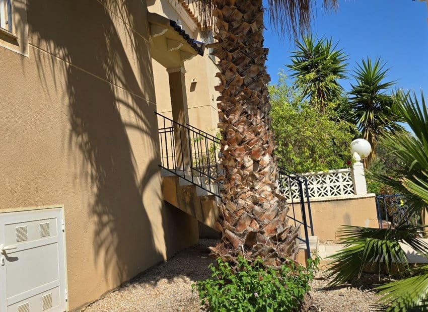 3 sypialnia Willa na sprzedaż w Orihuela Costa z basenem - 299 500 € (Ref: 9524657)