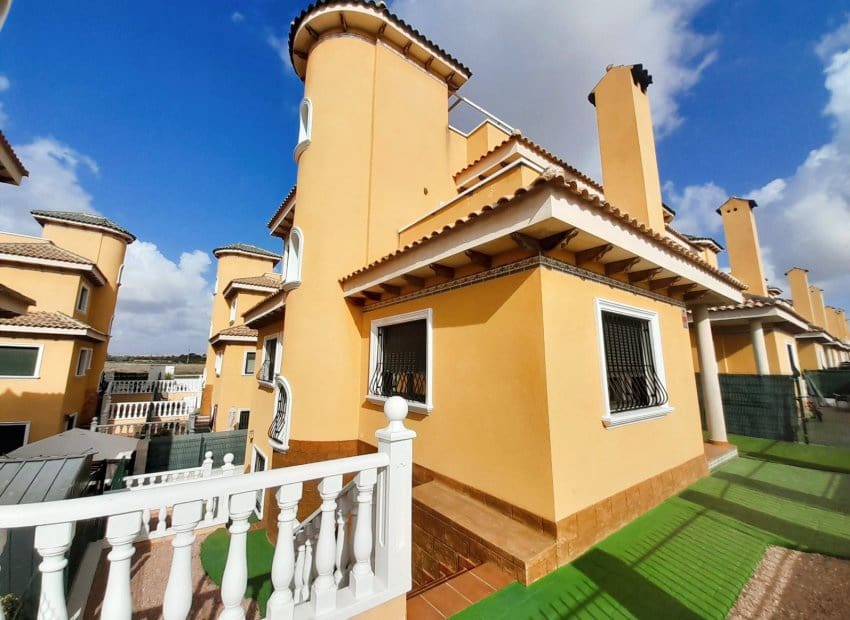 3 camera da letto Villa in vendita in Ciudad Quesada con piscina - 295.000 € (Rif: 9524659)