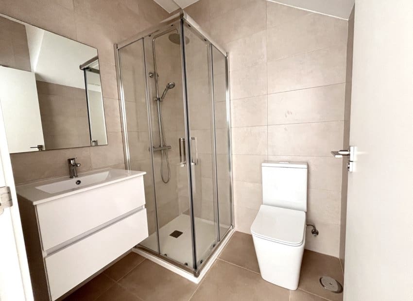 3 slaapkamer Rijtjeshuis te koop in Pilar de la Horadada met zwembad - € 265.000 (Ref: 9524666)