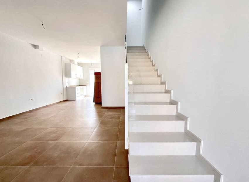 3 slaapkamer Rijtjeshuis te koop in Pilar de la Horadada met zwembad - € 265.000 (Ref: 9524666)