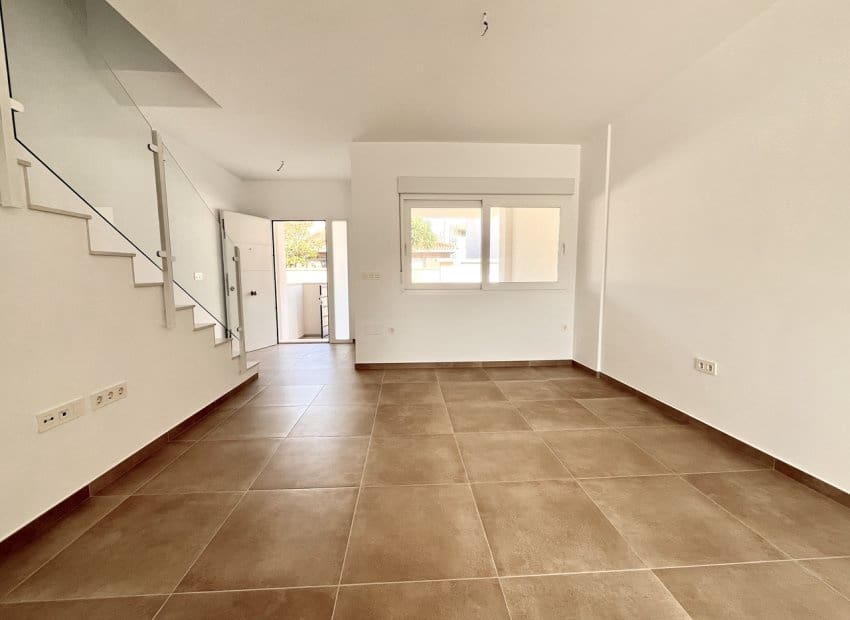 3 slaapkamer Rijtjeshuis te koop in Pilar de la Horadada met zwembad - € 265.000 (Ref: 9524666)
