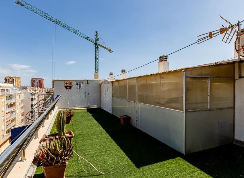 3 soverom Penthouse til salgs i Torrevieja med svømmebasseng - € 259 900 (Ref: 9524668)