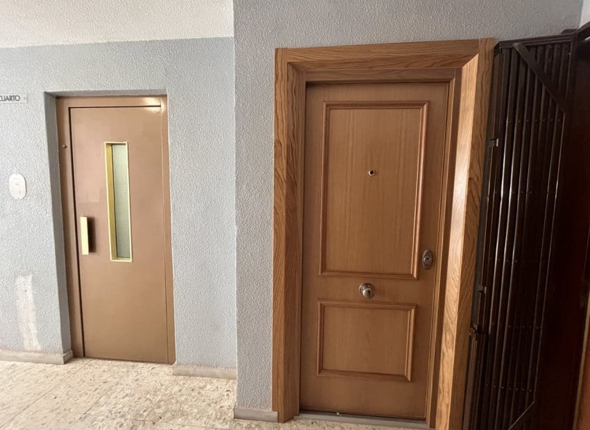 3 soveværelse Strandlejlighed til salg i Torrevieja - € 255.000 (Ref: 9524672)