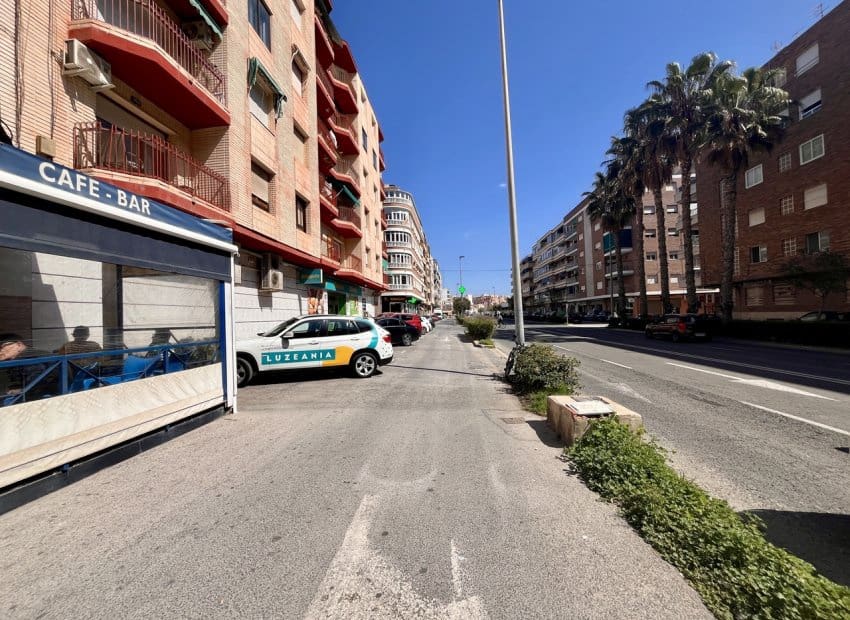 3 soveværelse Strandlejlighed til salg i Torrevieja - € 255.000 (Ref: 9524672)