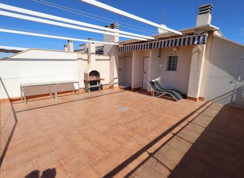 2 slaapkamer Penthouse te koop in Pilar de la Horadada met zwembad - € 329.900 (Ref: 9524736)