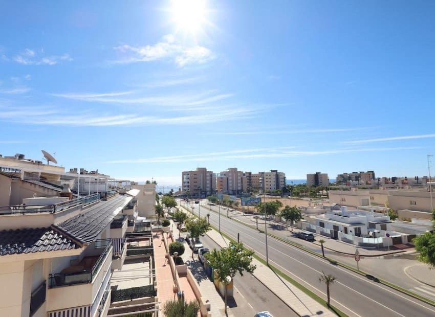 2 slaapkamer Penthouse te koop in Pilar de la Horadada met zwembad - € 329.900 (Ref: 9524736)