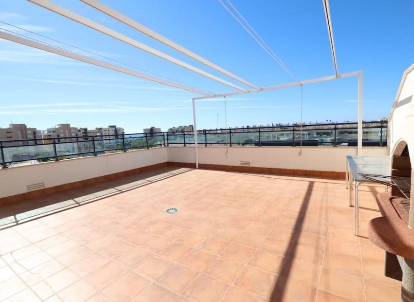 2 slaapkamer Penthouse te koop in Pilar de la Horadada met zwembad - € 329.900 (Ref: 9524736)