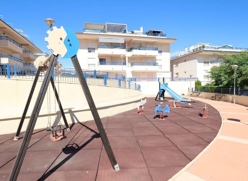 2 slaapkamer Penthouse te koop in Pilar de la Horadada met zwembad - € 329.900 (Ref: 9524736)