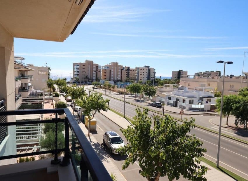 2 slaapkamer Penthouse te koop in Pilar de la Horadada met zwembad - € 329.900 (Ref: 9524736)
