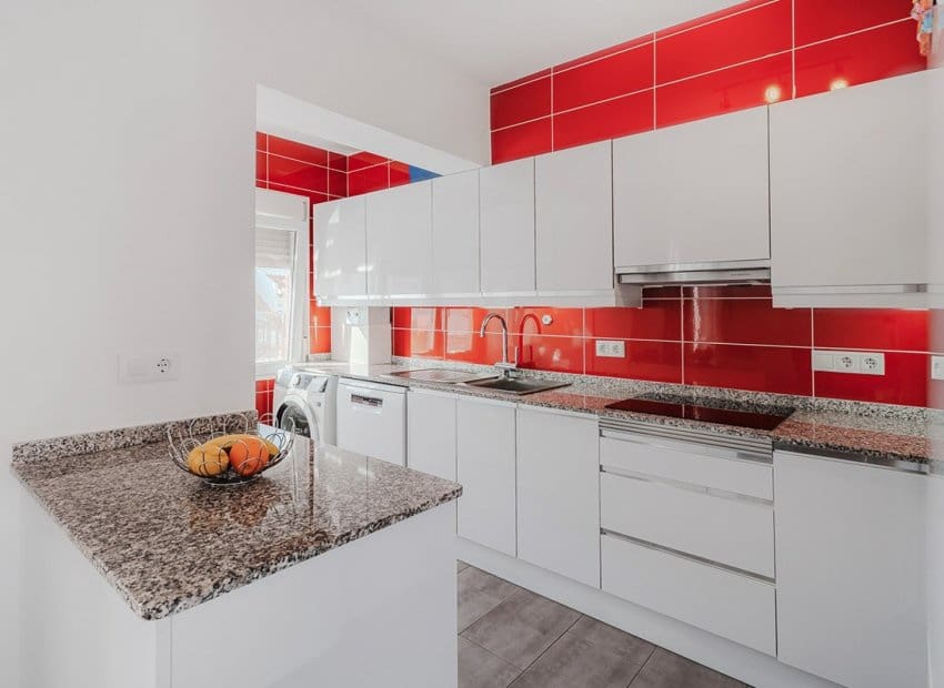 Apartamento de 3 habitaciones en Filipinas en venta con piscina - 319.000 € (Ref: 9524739)