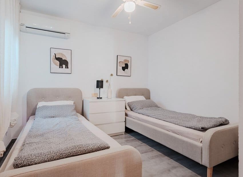 Apartamento de 3 habitaciones en Filipinas en venta con piscina - 319.000 € (Ref: 9524739)