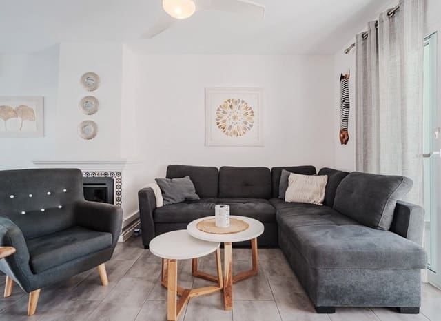 Apartamento de 3 habitaciones en Las Filipinas en venta con piscina - 319.000 € (Ref: 9524739)