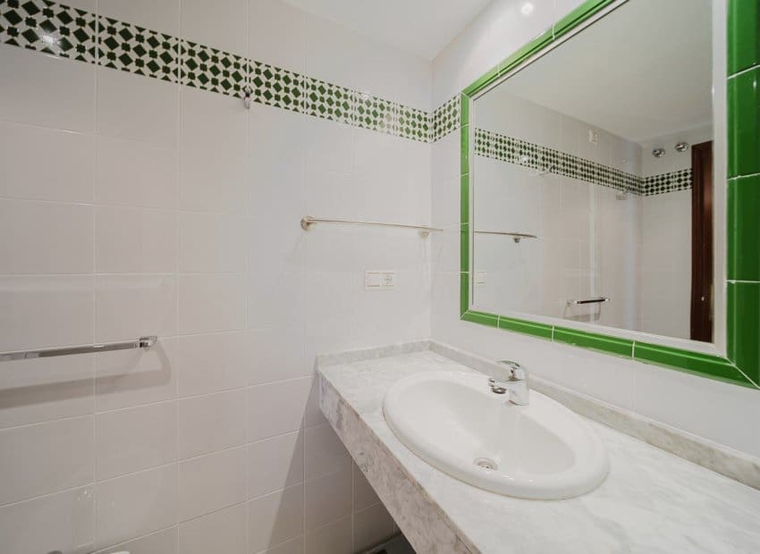 3 quarto Apartamento de Praia para venda em Torrevieja com piscina - 363 900 € (Ref: 9525344)