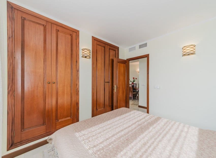 3 quarto Apartamento de Praia para venda em Torrevieja com piscina - 363 900 € (Ref: 9525344)