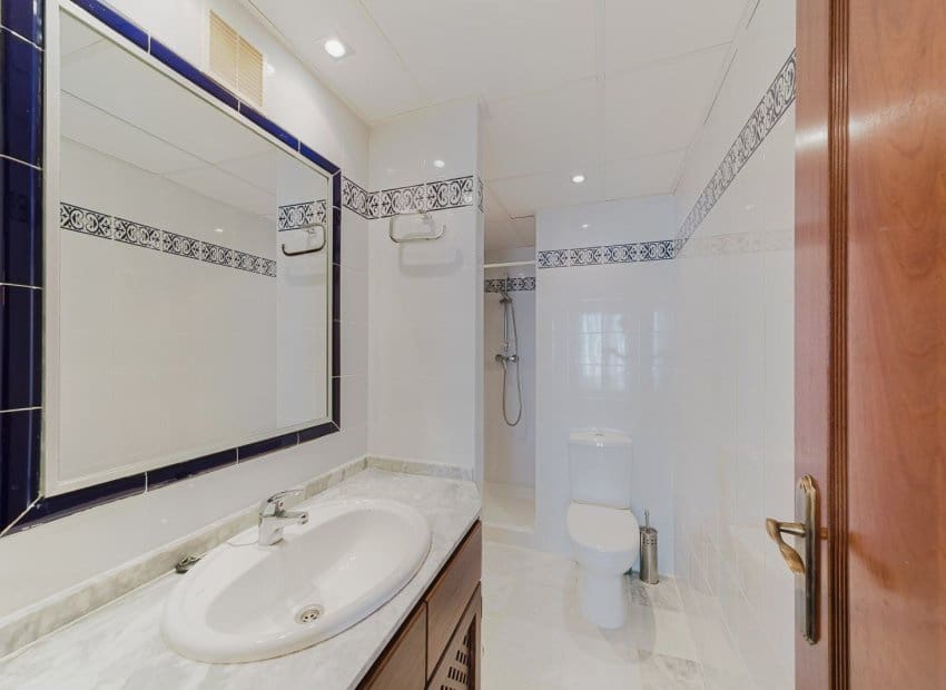 3 quarto Apartamento de Praia para venda em Torrevieja com piscina - 363 900 € (Ref: 9525344)